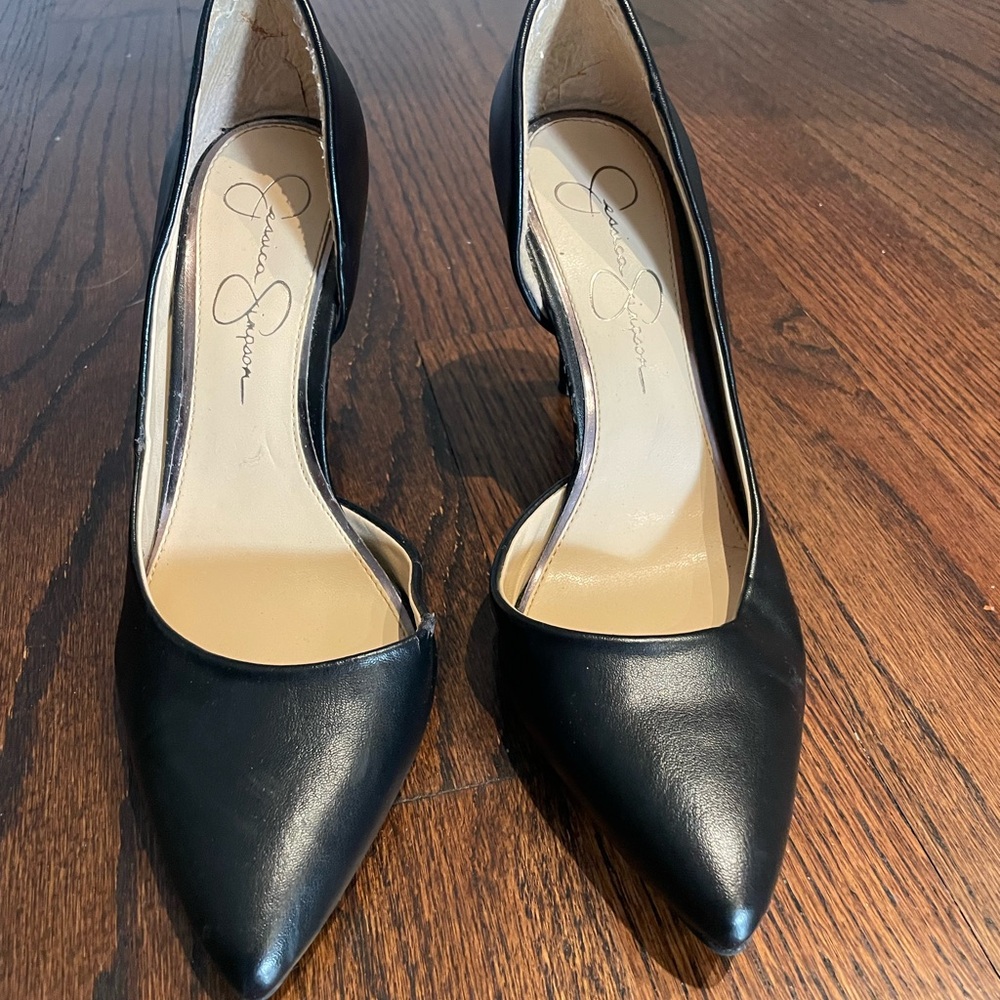 Jessica Simpson Black Pointed Toe Heels